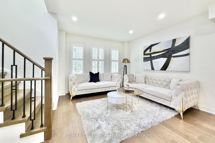 Photo 10 at 455 White's Hill Avenue, Cornell, Markham