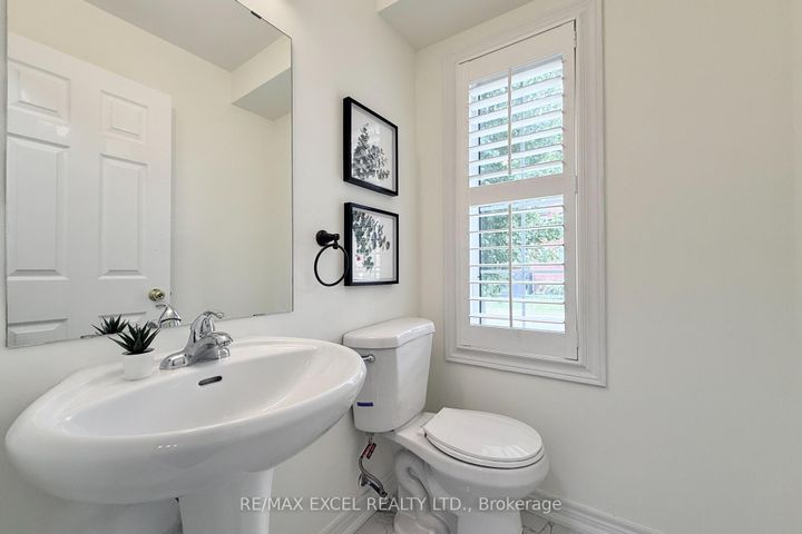 Photo 12 at 455 White's Hill Avenue, Cornell, Markham