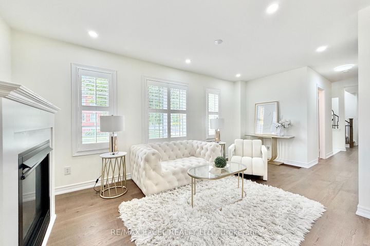 Photo 16 at 455 White's Hill Avenue, Cornell, Markham