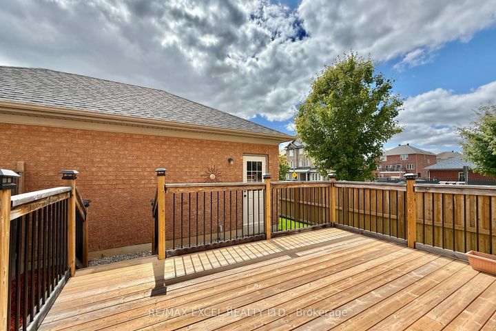 Photo 26 at 455 White's Hill Avenue, Cornell, Markham