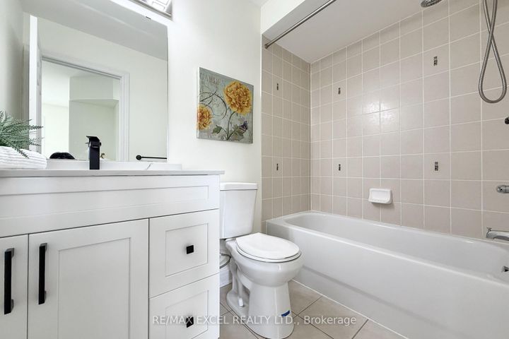 Photo 36 at 455 White's Hill Avenue, Cornell, Markham