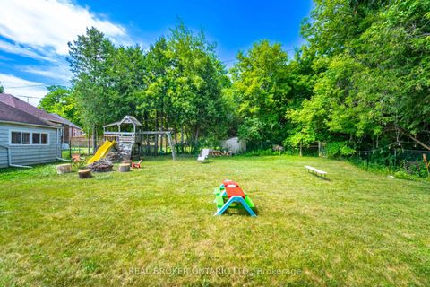 Photo 35 at 18 Adanac Drive, Cliffcrest, Toronto