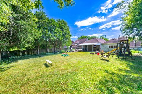Photo 37 at 18 Adanac Drive, Cliffcrest, Toronto