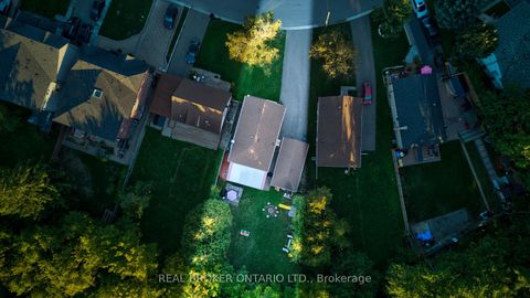 Photo 41 at 18 Adanac Drive, Cliffcrest, Toronto