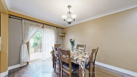 Photo 13 at 37 Foxrun Avenue, CFB, Toronto