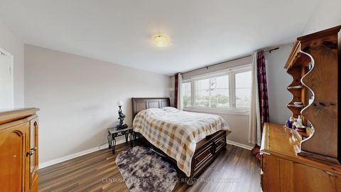 Photo 21 at 37 Foxrun Avenue, CFB, Toronto