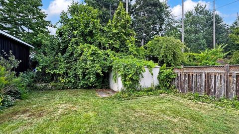 Photo 45 at 37 Foxrun Avenue, CFB, Toronto