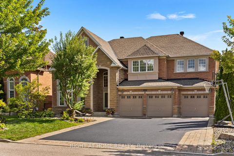 Photo 1 at 21 Lupine Crescent, Oak Ridges, Richmond Hill