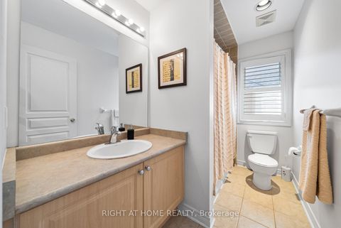 Photo 25 at 21 Lupine Crescent, Oak Ridges, Richmond Hill