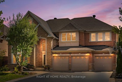 Photo 49 at 21 Lupine Crescent, Oak Ridges, Richmond Hill