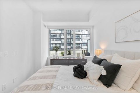 Photo 12 at 1510 - 480 Front Street W, Waterfront Communities C1, Toronto