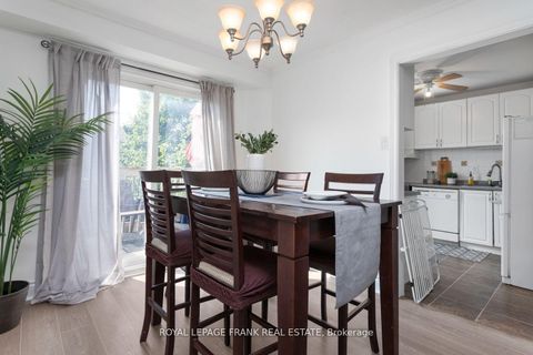 Photo 4 at 42 - 700 Harmony Road N, Pinecrest, Oshawa