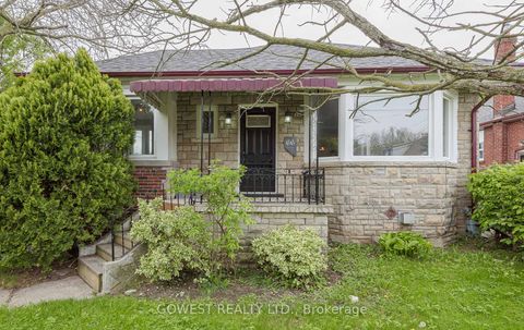 Photo 1 at 66 Twelfth Street, New Toronto, Toronto