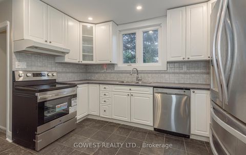 Photo 12 at 66 Twelfth Street, New Toronto, Toronto