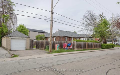 Photo 40 at 66 Twelfth Street, New Toronto, Toronto