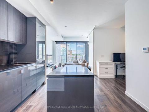Photo 4 at 312 - 7 Smith Crescent, Queensway, Toronto