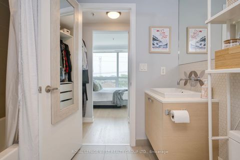 Photo 25 at 301 - 51 Lady Bank Road, Queensway, Toronto