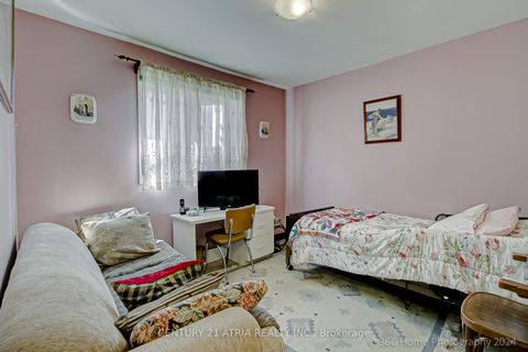 Photo 12 at 119 Glen Long Avenue, Glen Park, Toronto