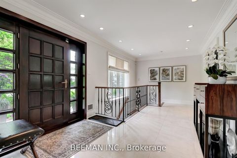 Photo 4 at 26 Farrington Drive, Windfields, Toronto