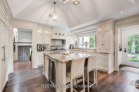 Photo 6 at 26 Farrington Drive, Windfields, Toronto