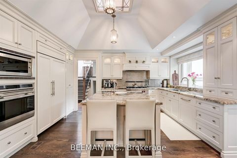 Photo 7 at 26 Farrington Drive, Windfields, Toronto Photo 7 at 26 Farrington Drive, Windfields, Toronto
