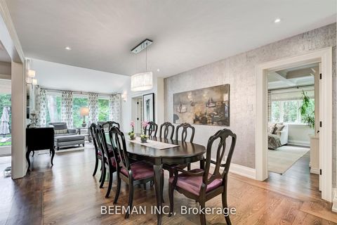 Photo 8 at 26 Farrington Drive, Windfields, Toronto