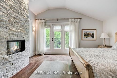 Photo 15 at 26 Farrington Drive, Windfields, Toronto