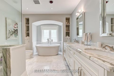 Photo 16 at 26 Farrington Drive, Windfields, Toronto