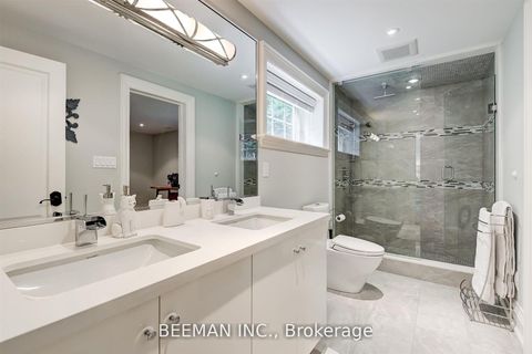 Photo 20 at 26 Farrington Drive, Windfields, Toronto
