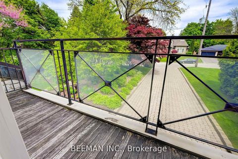 Photo 27 at 26 Farrington Drive, Windfields, Toronto