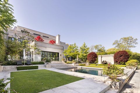 Photo 5 at 17 Ardwold Gate, Casa Loma, Toronto