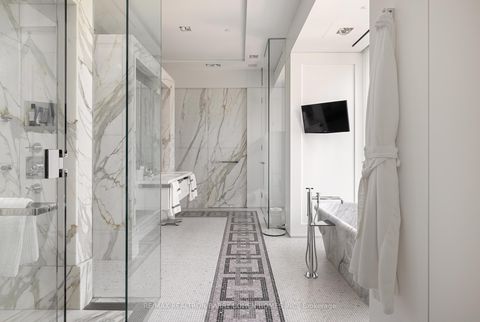 Photo 19 at 17 Ardwold Gate, Casa Loma, Toronto Photo 19 at 17 Ardwold Gate, Casa Loma, Toronto