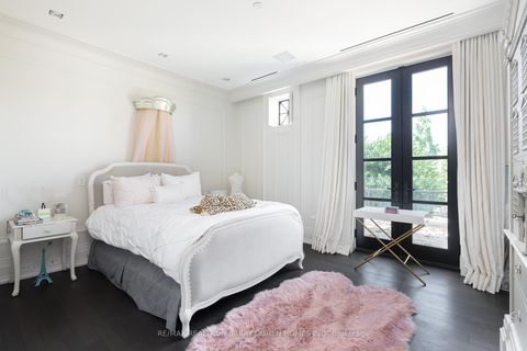 Photo 25 at 17 Ardwold Gate, Casa Loma, Toronto