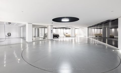 Photo 36 at 17 Ardwold Gate, Casa Loma, Toronto Photo 36 at 17 Ardwold Gate, Casa Loma, Toronto