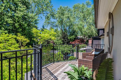 Photo 36 at 68 Rowanwood Avenue, Moore Park, Toronto
