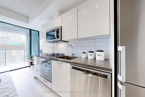 Photo 10 at 419 - 55 Ontario Street, Moss Park, Toronto