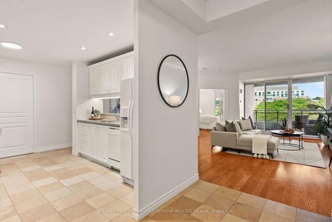 Photo 3 at 507 - 2662 Bloor Street W, Kingsway South, Toronto