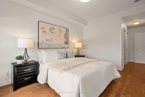 Photo 22 at 507 - 2662 Bloor Street W, Kingsway South, Toronto