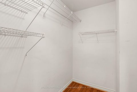 Photo 23 at 507 - 2662 Bloor Street W, Kingsway South, Toronto