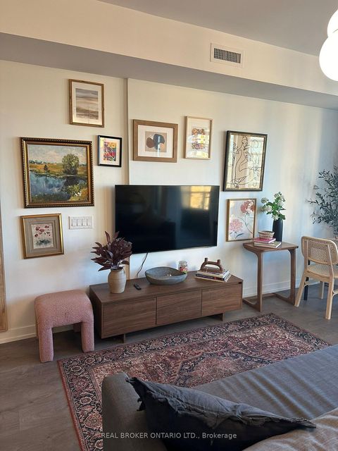 Photo 2 at 820 - 270 Dufferin Street, South Parkdale, Toronto