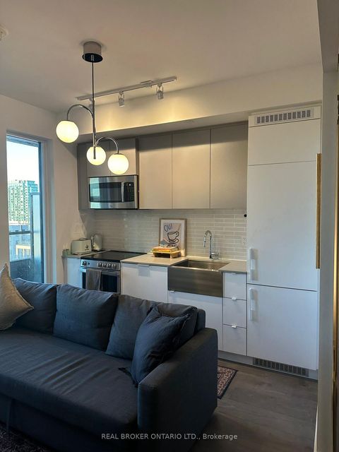 Photo 7 at 820 - 270 Dufferin Street, South Parkdale, Toronto