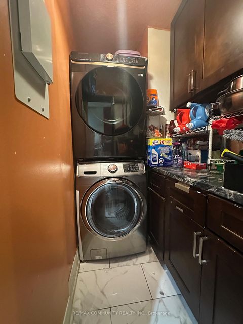 Photo 10 at 1604 - 370 Dixon Road, The Westway, Toronto