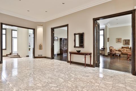 Photo 2 at 290 Byng Avenue, Willowdale East, Toronto