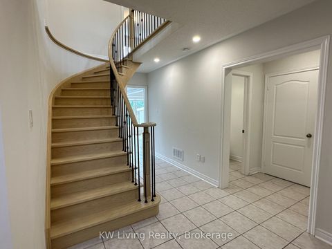 Photo 3 at 43 Bayswater Avenue, Oak Ridges Lake Wilcox, Richmond Hill
