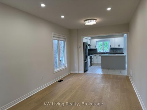 Photo 5 at 43 Bayswater Avenue, Oak Ridges Lake Wilcox, Richmond Hill