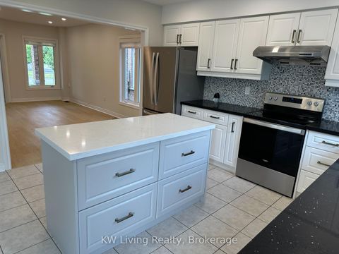 Photo 6 at 43 Bayswater Avenue, Oak Ridges Lake Wilcox, Richmond Hill
