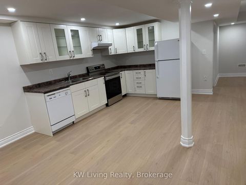 Photo 24 at 43 Bayswater Avenue, Oak Ridges Lake Wilcox, Richmond Hill
