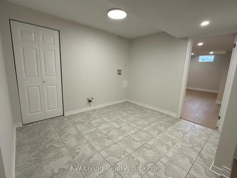 Photo 27 at 43 Bayswater Avenue, Oak Ridges Lake Wilcox, Richmond Hill