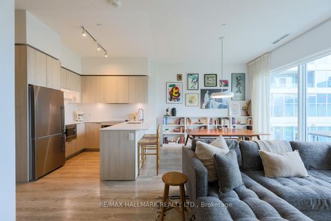 Photo 4 at 402 - 20 Tubman Avenue, Regent Park, Toronto