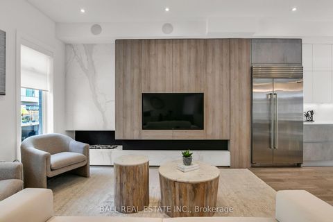 Photo 6 at 255 Smallwood Circle, Brownridge, Vaughan